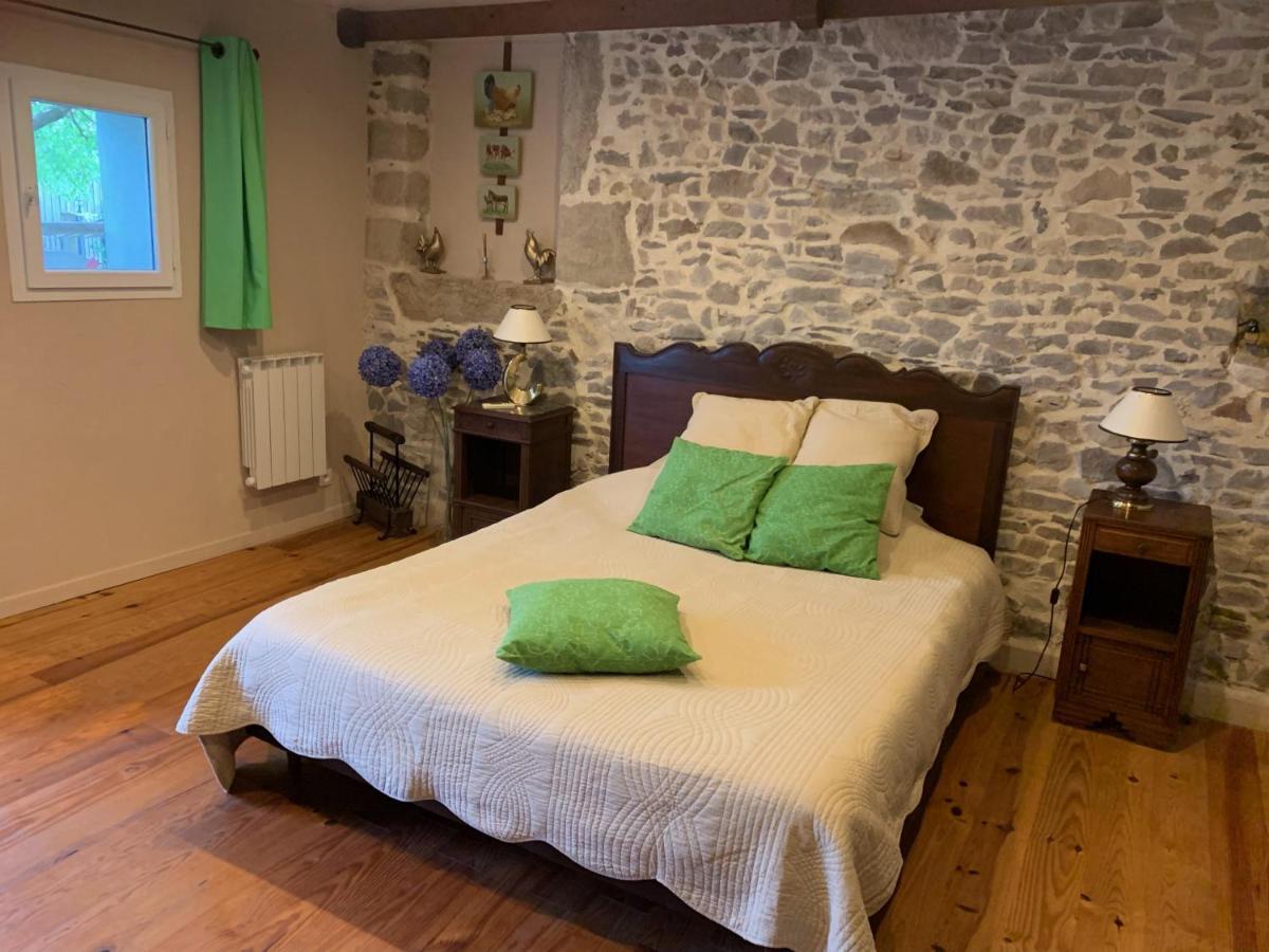L Entre Deux Bed & Breakfast Champcey Bagian luar foto